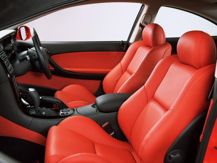Интерьер Holden Monaro (V2) 2001 года  (фото 12 из 16)